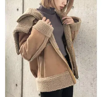 새상품*더블 컬러 페이크 무스탕 후드 블루종