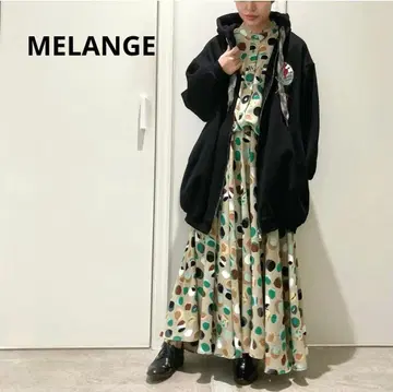 새상품급 MELANGE 도트 롱 스커트 M 베이지 컬러풀 전체 밴딩
