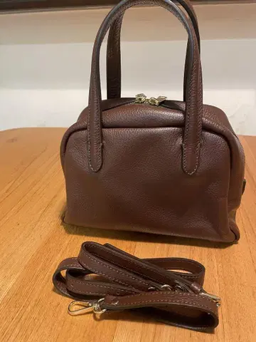 AULENTTI 초코 같은 브라운