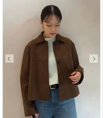 숏 기장 스탠드 칼라 리사이클 스웨이드 블루종