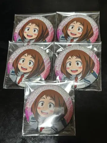 우라라카 오챠코 캔뱃지