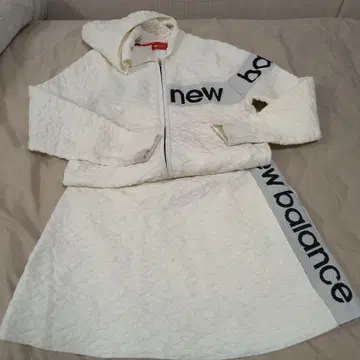 뉴발란스, 화이트 셋업, size 2