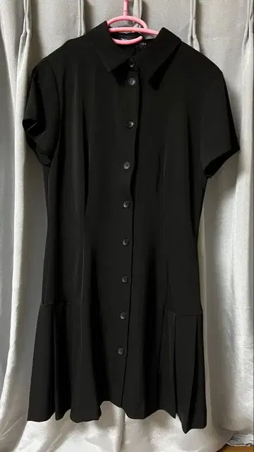 ZARA 블랙 카라 부착 미니 원피스
