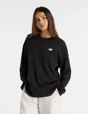 NB new balance 그래픽 롱 슬리브 티셔츠