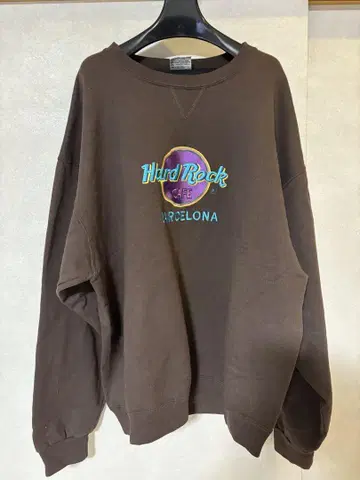자수 로고 하드 록 카페 BARCELONA Hard Rock CAFE