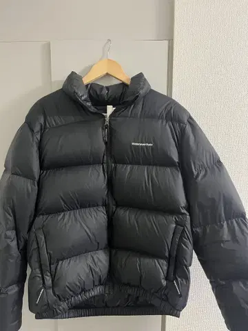 thisisneverthat 블랙 다운 자켓 M