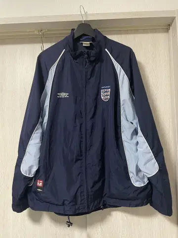 UMBRO 엄브로 잉글랜드 대표 나일론 자켓 시바타 히카리 착용