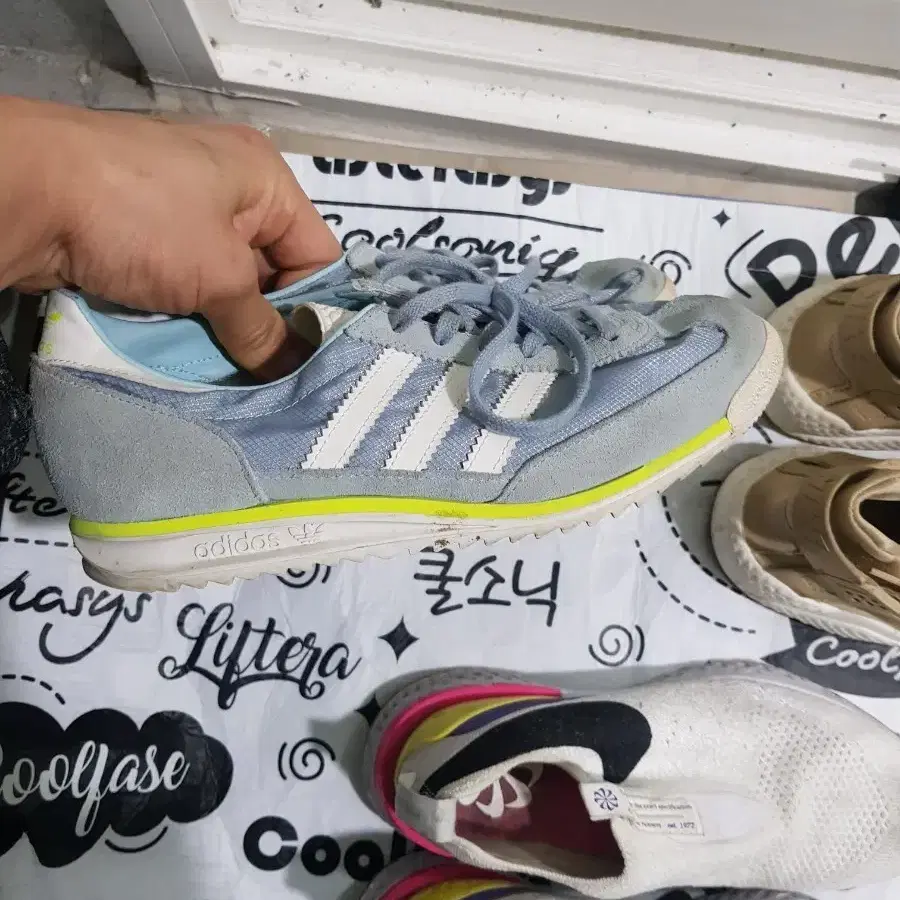 Adidas SL72 Vintage Sneakers 235