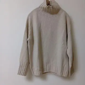 [택 포함 새상품] 카구레 Island Tides 터틀넥 니트 아이보리