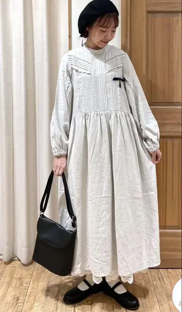 츠하루 바이 사만사 모스모스 이번 시즌 앤티크 원피스 새상품급