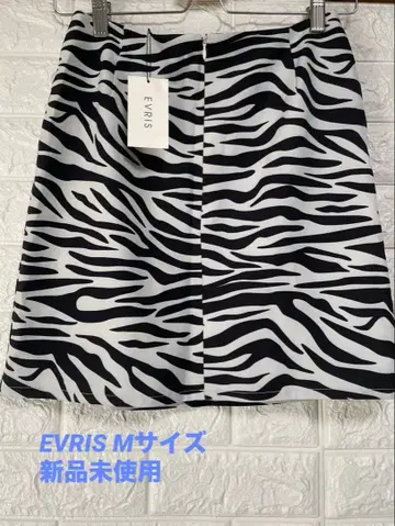 [ 미사용 새상품 ] EVRIS 제브라 플레어 스커트