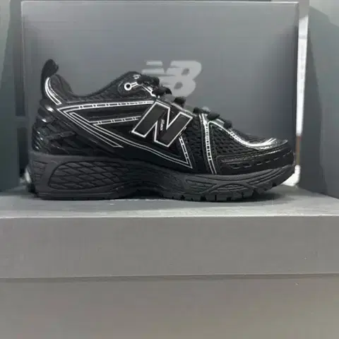 뉴발란스1906 M1906RCH