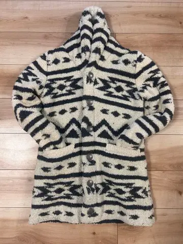 bayflow/네이티브 무늬 코위찬 니트 사이즈 2 새상품급