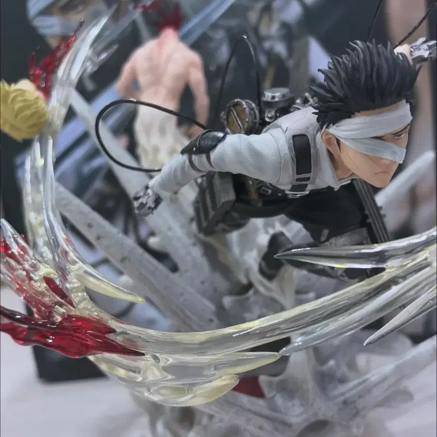 Attack On Titan Levi Resin Figure chikara