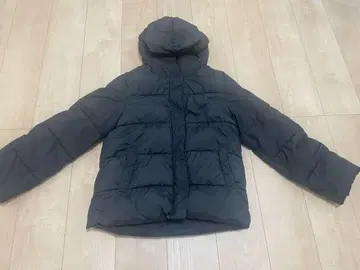 블랙 다운 자켓 후드 부착