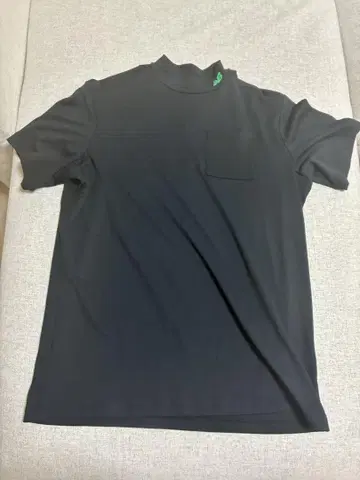 New Balance 모크넥 셔츠