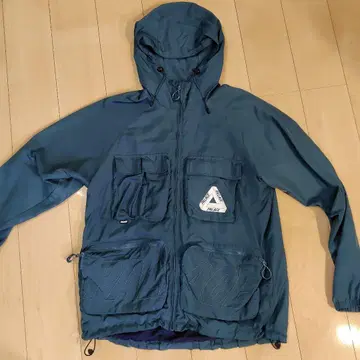 PALACE 나일론 자켓