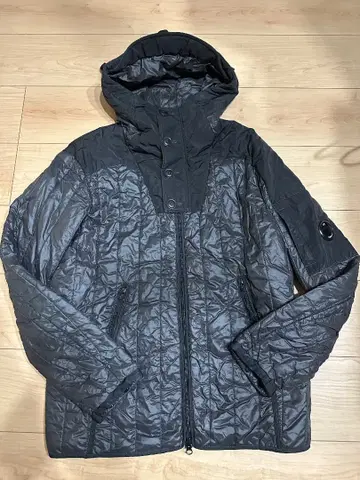 CP 컴퍼니 마이그레이션 셰이딩 자켓