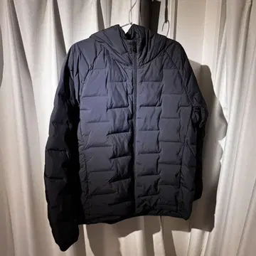 UNIQLO PUFF-TECH 블랙 다운 자켓 M