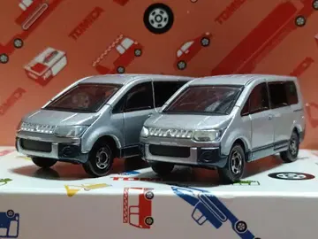 토미카 미쓰비시 델리카 D5