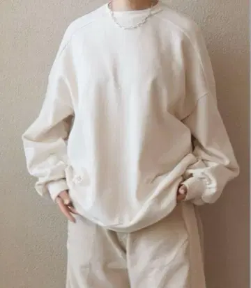 저널 스탠다드 luxe 카노코 풀오버 루즈핏 아이보리