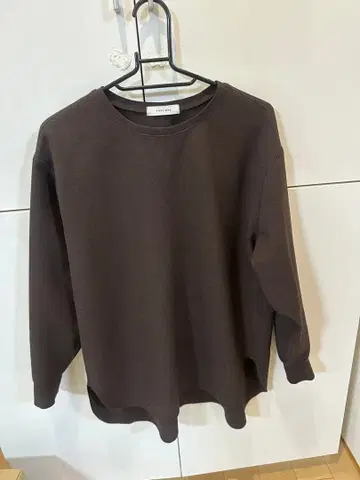 이번 시즌 신상 파시오네 상의