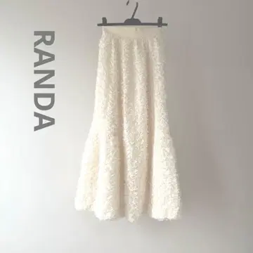 RANDA 3D 플라워 볼륨 스커트