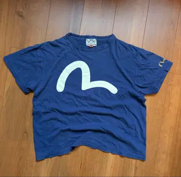 EVISU 네이비 T셔츠 사이즈 40