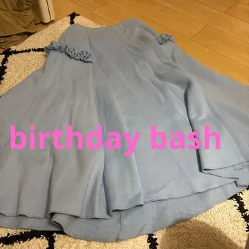 스카이블루 플레어 스커트 프릴 장식 birthday bash
