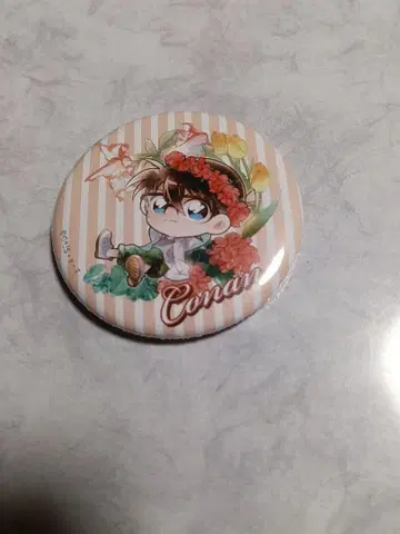 명탐정 코난 꽃 화관 캔뱃지