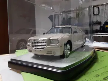 AR 프라모델 1/25 크라이슬러 300C