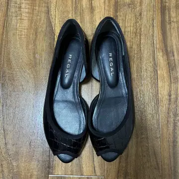 REGAL 블랙 플랫슈즈 22.5cm