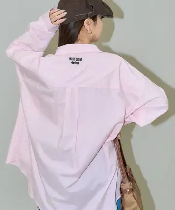 프릭스스토어 MARY QUANT x PUBLUX 로고 자수 빅 셔츠