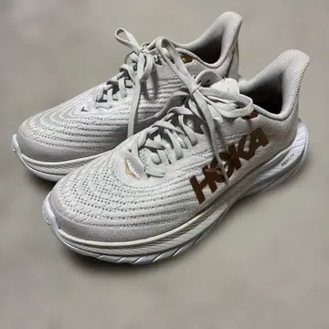 호카 마하 5 러닝화