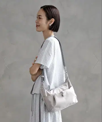 새상품 MK 미쉘클랑 백 가죽 포인트 나일론 숄더백