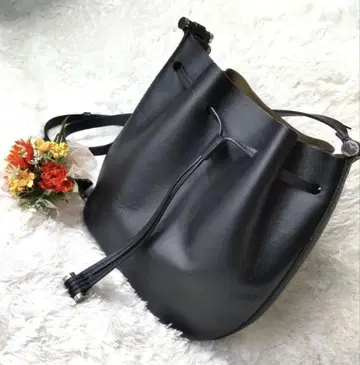 BY MALENE BIRGER 숄더백 천연 가죽 바이마레이네 빌거