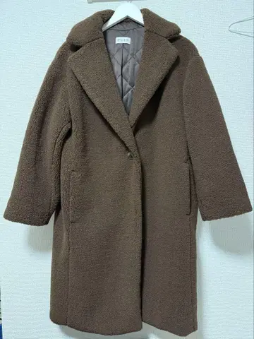 PLST 보아 롱 코트 브라운