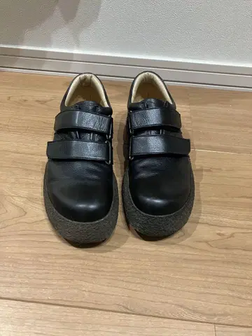 TAKEO KIKUCHI 블랙 더블 스트랩 신발