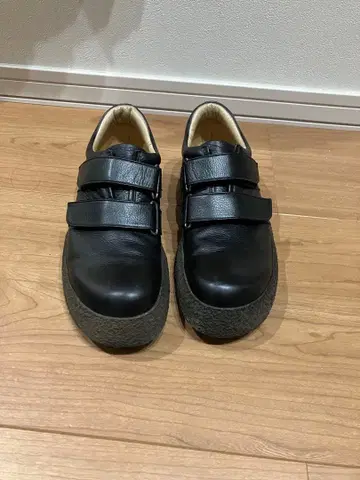 TAKEO KIKUCHI 블랙 더블 스트랩 신발