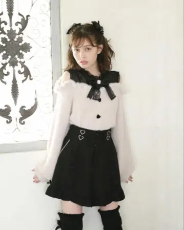 리즈리사 LIZ LISA 레이어드 스타일 어깨 트임 니트 핑크 복슬복슬