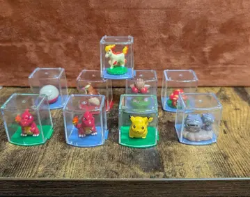포켓몬 미니 피규어 케이스 포함 컬렉션 9개 세트