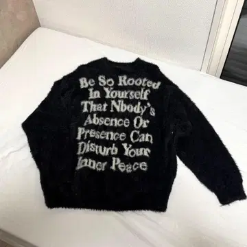 [ LUV CODE ] lettering shaggy knit