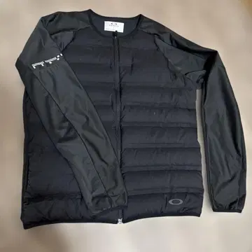 Oakley 블랙 다운 자켓