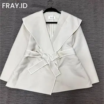 FRAY.ID 숄카라 숏 리버 코트 화이트 2023AW