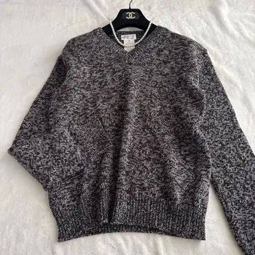 에네스베 V넥 니트 빈티지 프랑스제