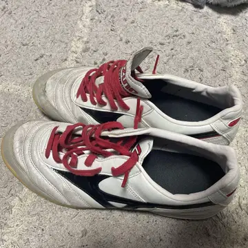 미즈노 모렐리아 풋살화 27.5cm