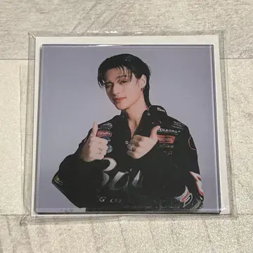 ATEEZ 우영 Exhibition 마그넷