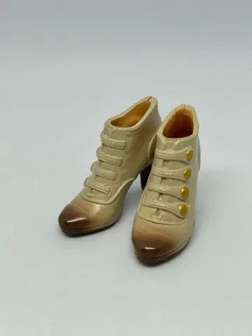 Momoko 베이지 부티