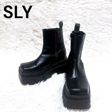 [새상품급] SLY CHELSEA SHORT BOOTS 사이드 고어 부츠