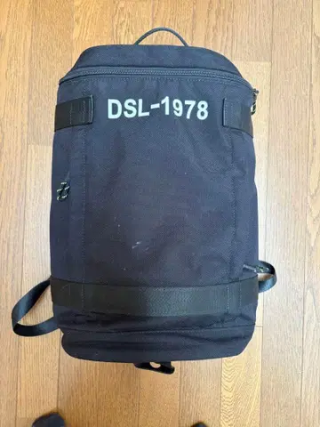 DSL-1978 블랙 백팩